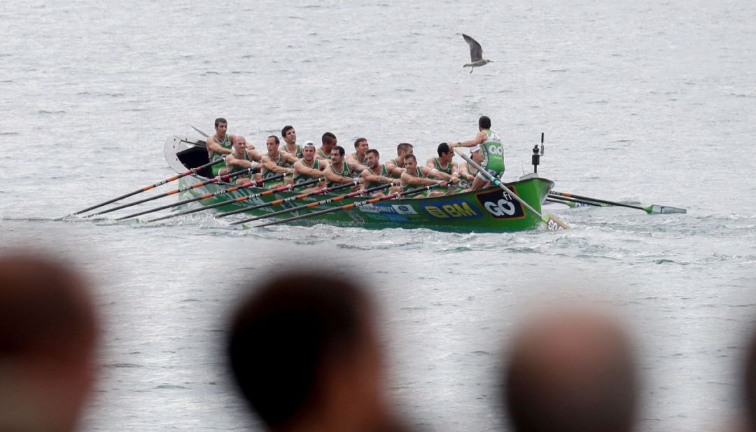 Hondarribia se exprime en su tanda para ganar la primera jornada Hondarribia se exprime en su tanda para ganar la primera jornada