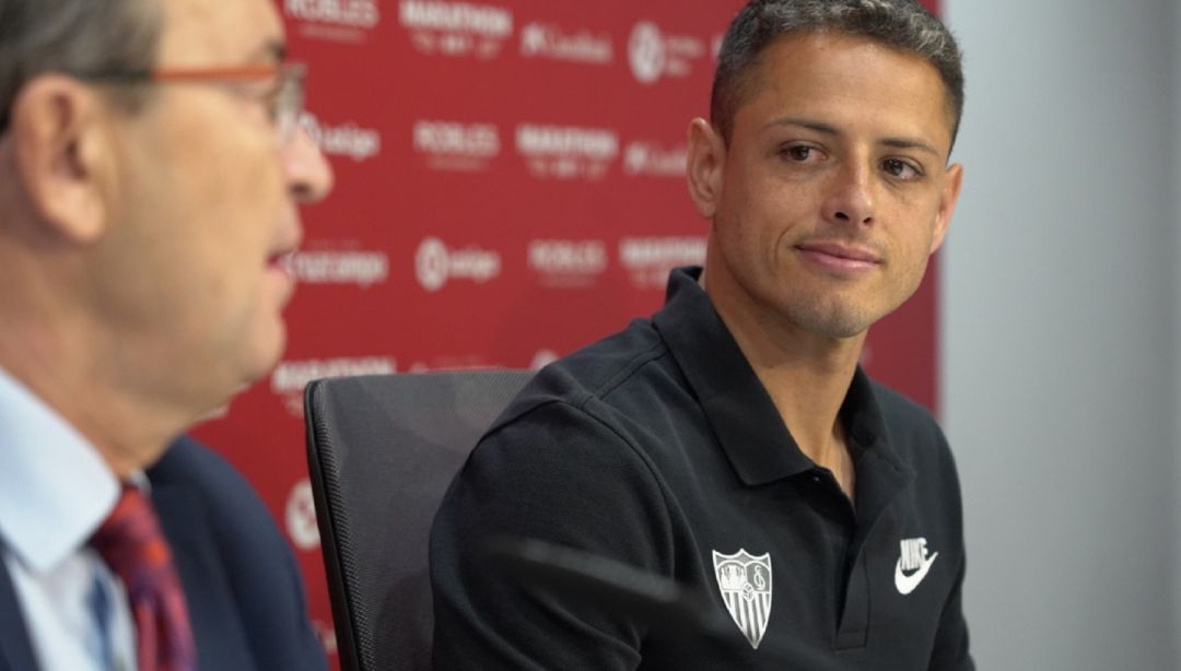 Chicharito ficha por el Sevilla: Chicharito: "Vengo a sacar mi mejor versión" Chicharito ficha por el Sevilla: Chicharito: "Vengo a sacar mi mejor versión"