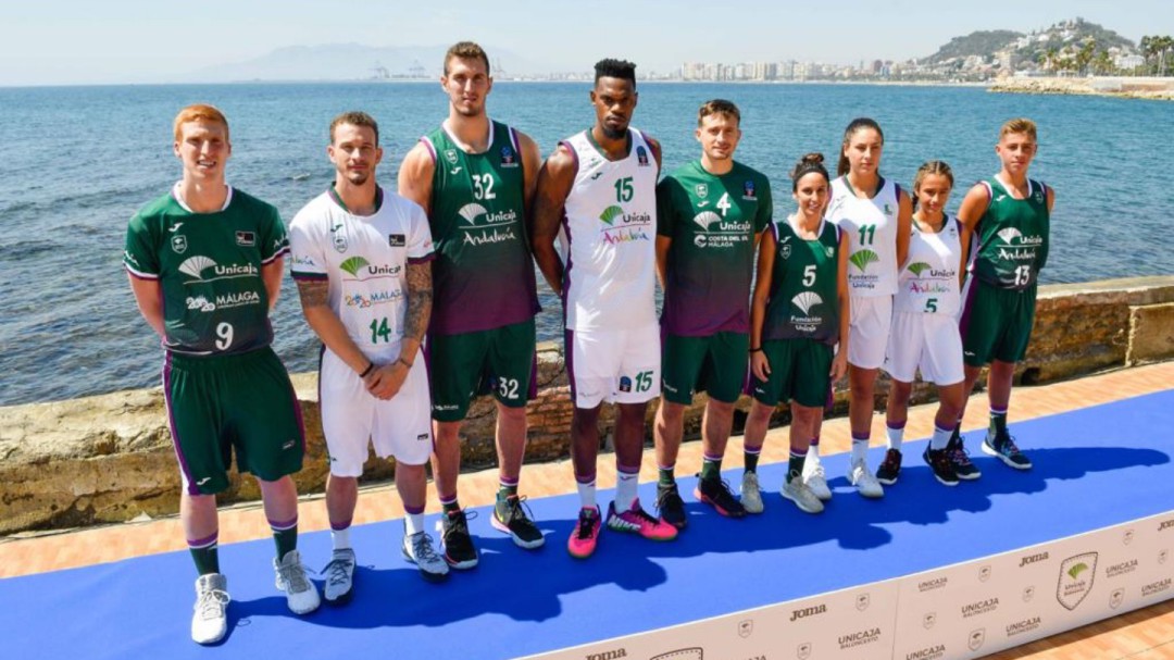 El Unicaja presenta sus nuevas equipaciones Joma