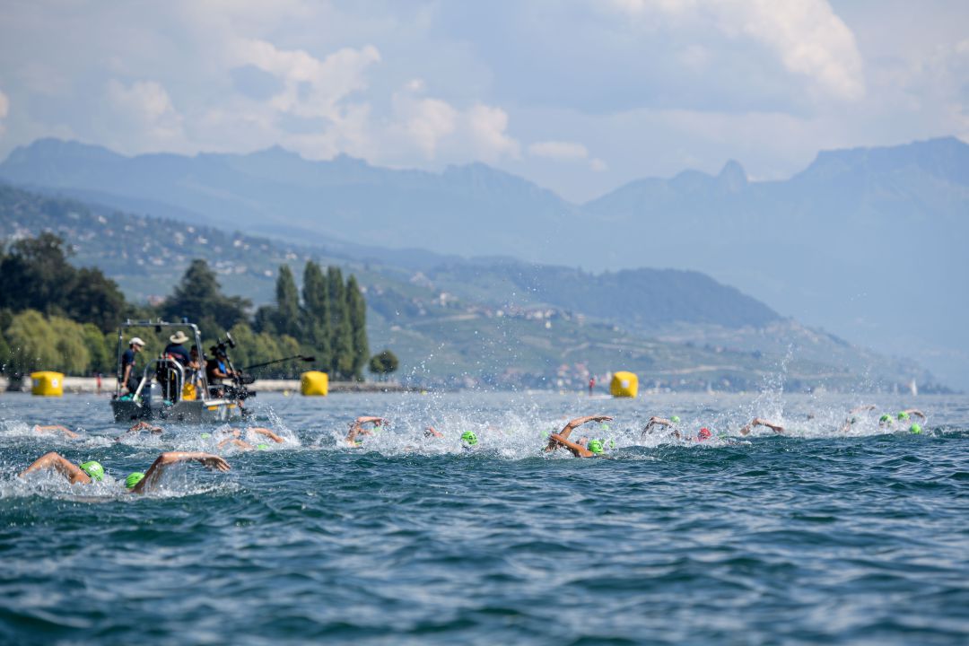 Imágenes de archivo de una prueba de triatlón en Lausana. Imágenes de archivo de una prueba de triatlón en Lausana.