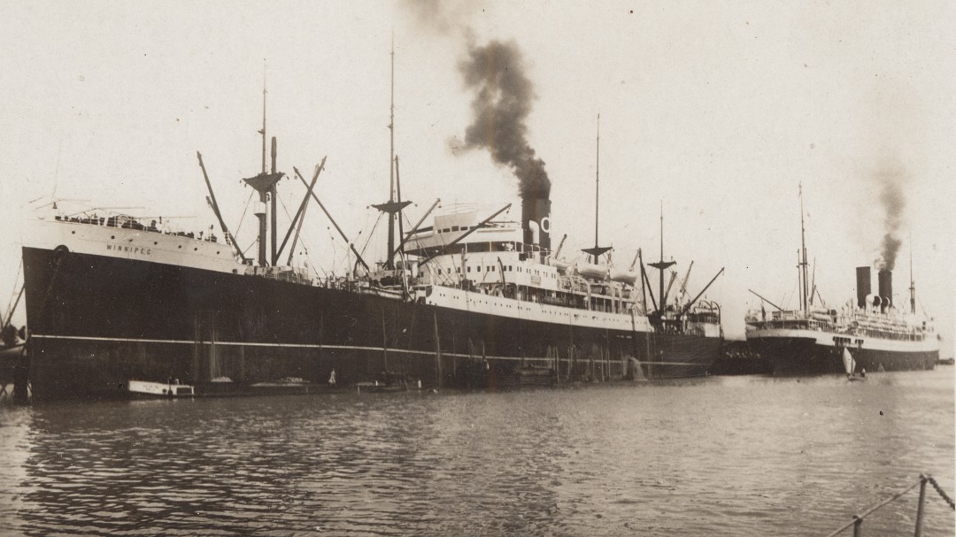 A bordo del navío Winnipeg, con solo 4 años de edad