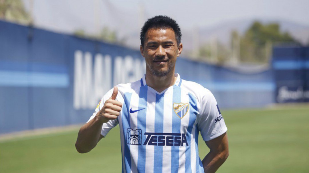 La ejemplar despedida de Okazaki tras su marcha obligada del Málaga