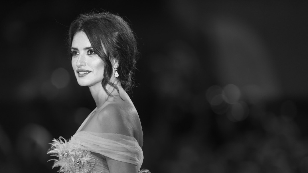 Venecia, desfile de estrellas en blanco y negro