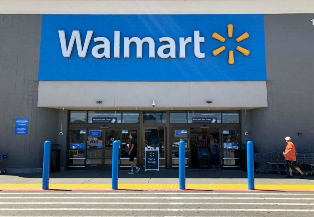 Fachada de una tienda Walmart. Fachada de una tienda Walmart.