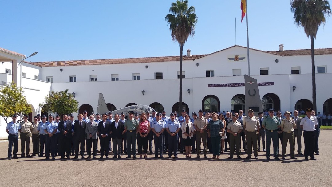 La base de Talavera la Real formará este curso a doce pilotos de caza