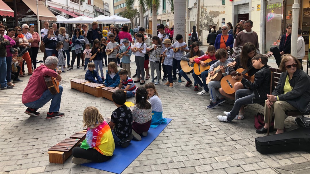 María y Toñín, la historia de una escuela que enseña a amar la música