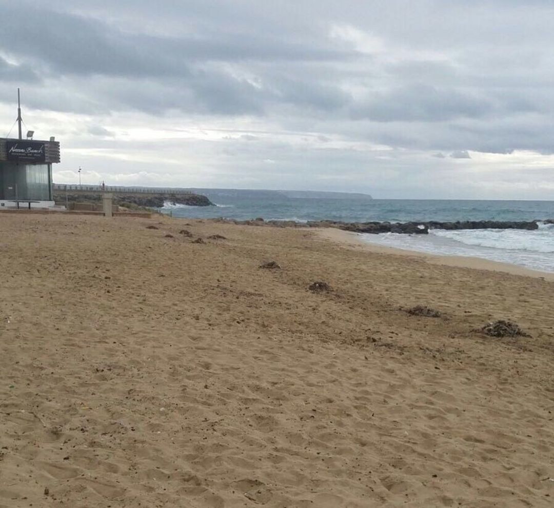 Cerradas al baño las playas de Can Pere Antoni y Ciutat Jardí por vertidos de aguas residuales Cerradas al baño las playas de Can Pere Antoni y Ciutat Jardí por vertidos de aguas residuales