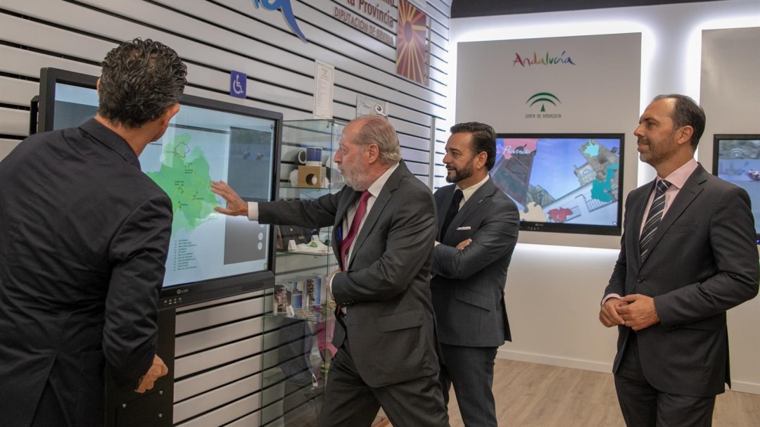 Inauguran la nueva oficina de Turismo de la Provincia