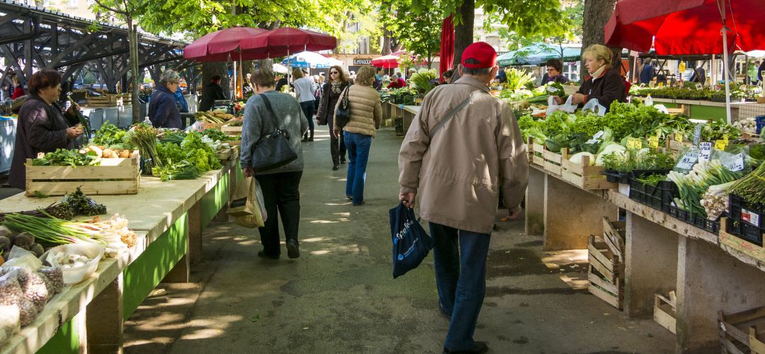Hemos salido a la calle a conocer la opinión de la gente sobre el brote de Listeriosis Hemos salido a la calle a conocer la opinión de la gente sobre el brote de Listeriosis