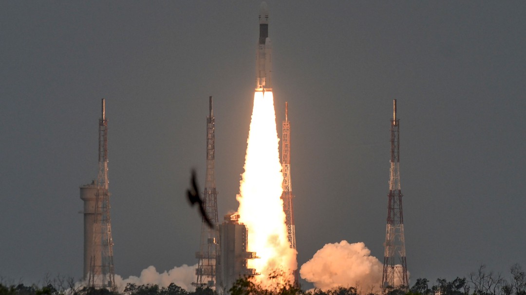 La India pierde contacto con la sonda Chandrayaan-2 durante el alunizaje