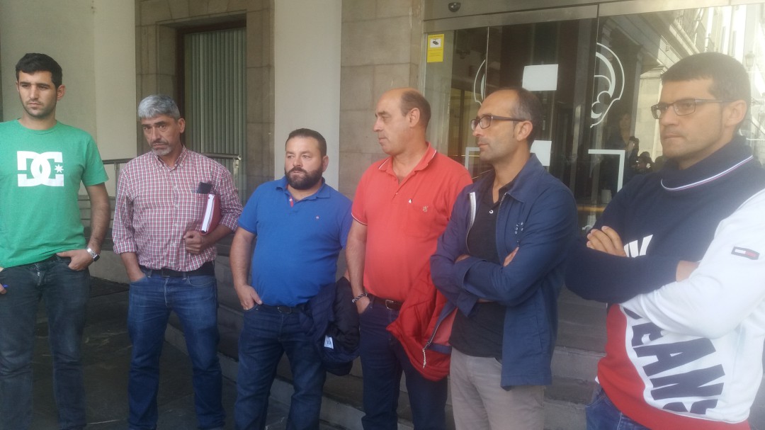 El Principado y el Ministerio respaldan a la plantilla contra el cierre de Vesuvius