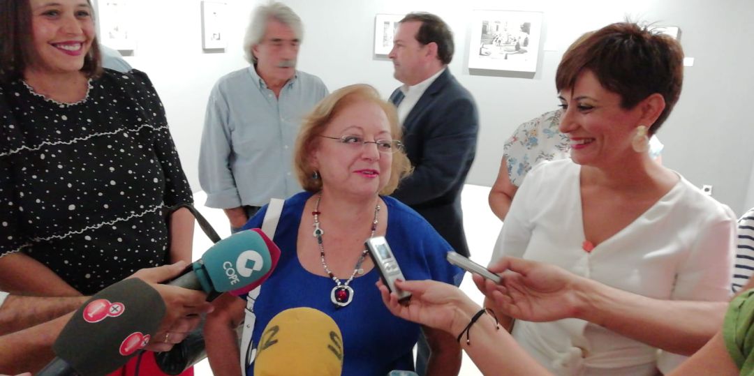 De izquierda a derecha, Ana Muñoz, Cristina García Rodero e Isabel Rodríguez De izquierda a derecha, Ana Muñoz, Cristina García Rodero e Isabel Rodríguez