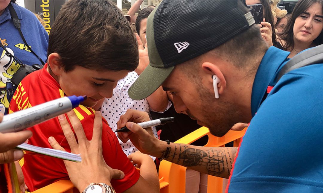 Cálido recibimiento a la selección en Asturias Cálido recibimiento a la selección en Asturias