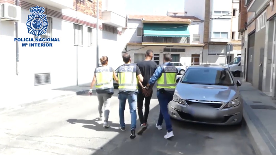 A prisión por atracar a menores con una pistola en Metrosur