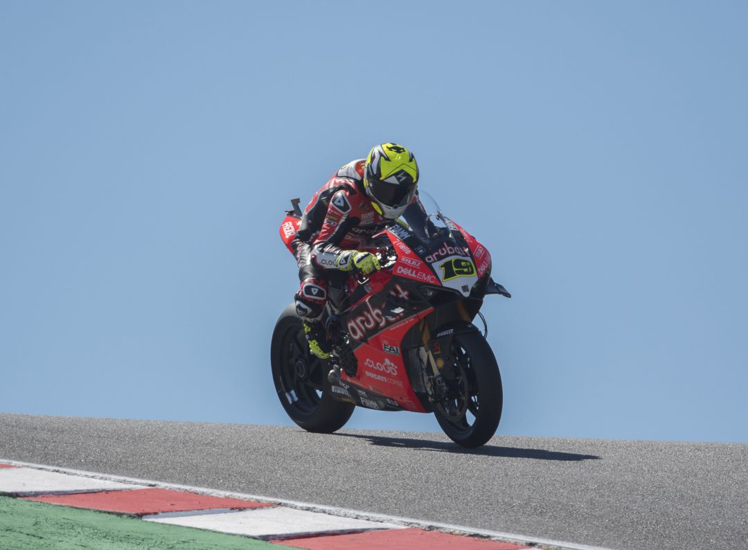 Álvaro Bautista, en el Mundial de Superbikes Álvaro Bautista, en el Mundial de Superbikes