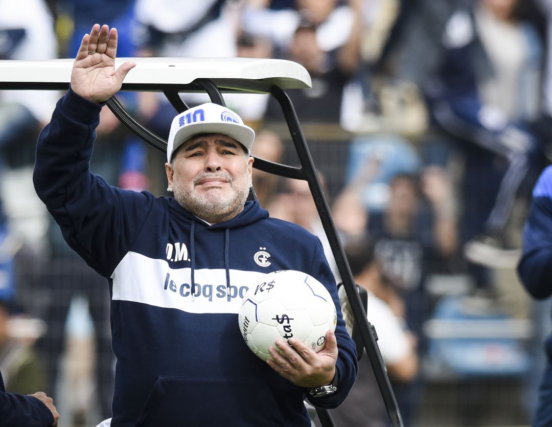 Maradona en la presentación de Gimnasia de la Plata Maradona en la presentación de Gimnasia de la Plata