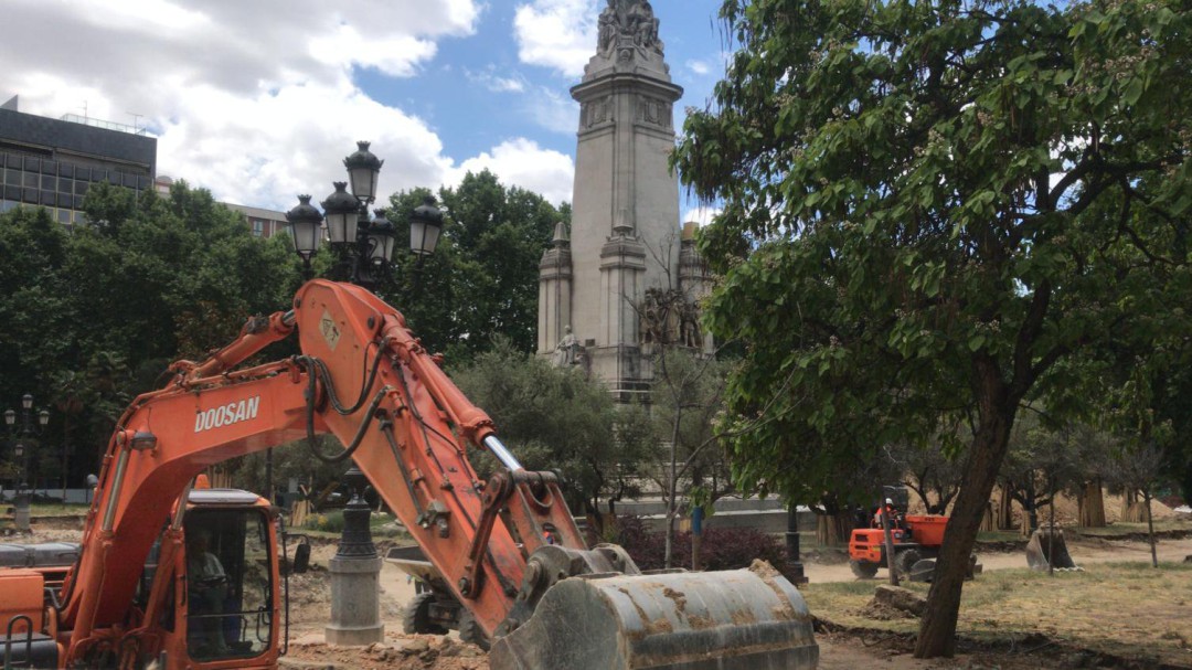 Dueños de los negocios de la Plaza de España denuncian que han perdido el 80% clientes debido a las obras