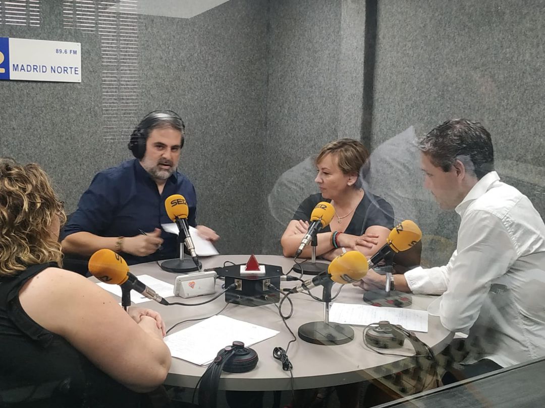 Analizamos el comienzo del nuevo curso escolar con profesores, madres y expertos de salud Analizamos el comienzo del nuevo curso escolar con profesores, madres y expertos de salud