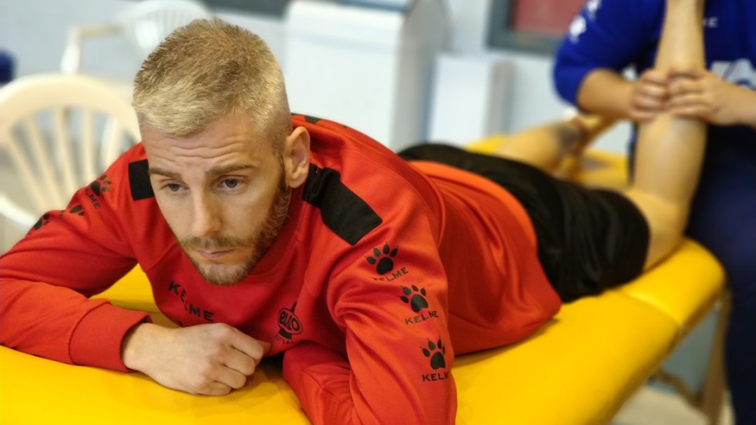 Miguelín recae de su lesión y se pierde el inicio de la liga
