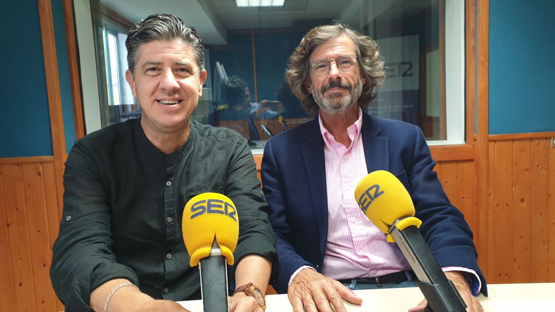 Paco Sierra y Antonio Gómez en el estudio de La Ventana de Cantabria Paco Sierra y Antonio Gómez en el estudio de La Ventana de Cantabria