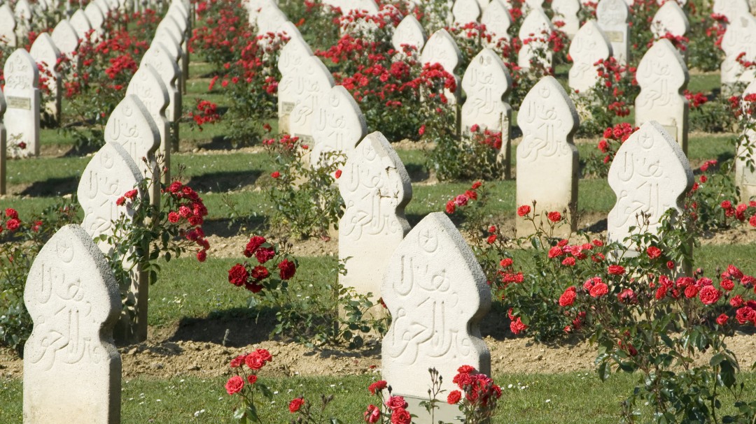 Emigrar (o no), vivir, morir y retornar