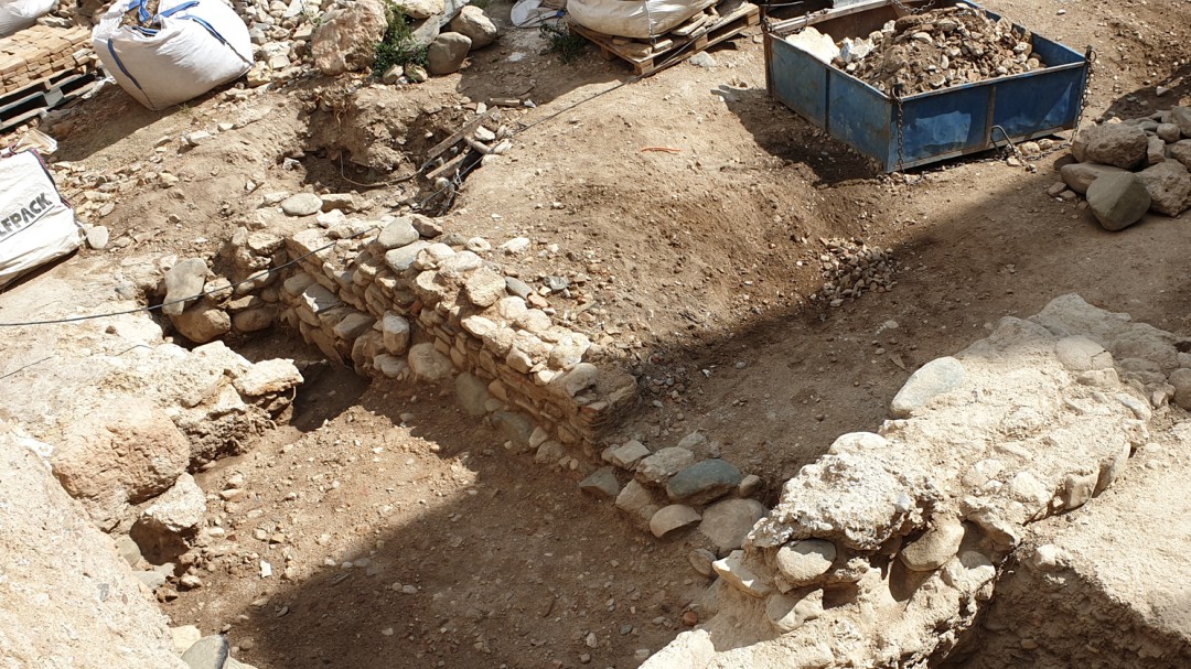Nuevos hallazgos hacen urgente recuperar el paseo de la muralla zirí