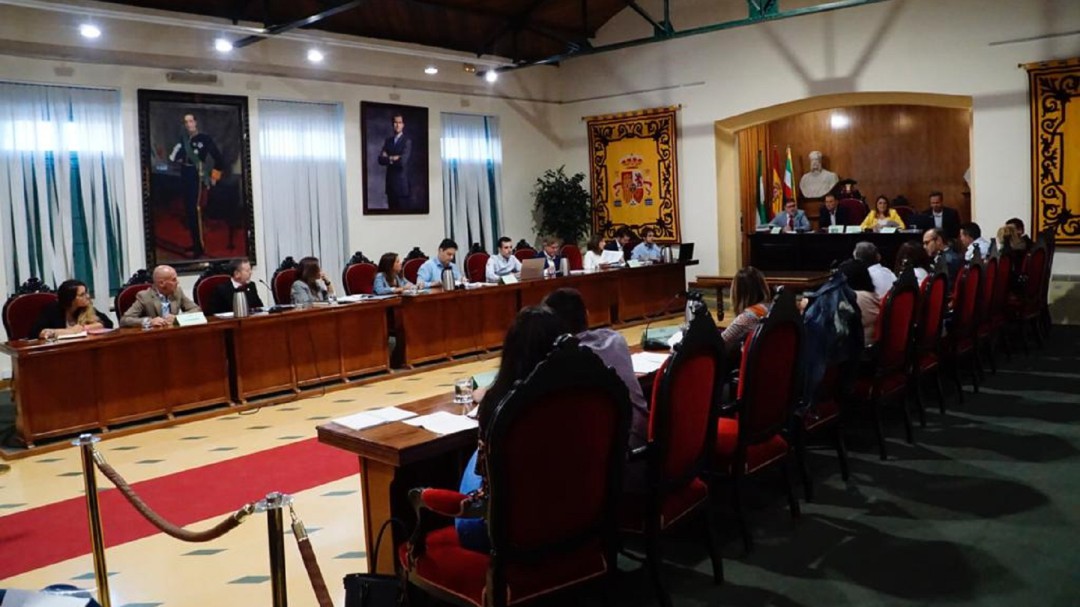 Asuntos económicos levantan polvareda en el Pleno del Ayuntamiento