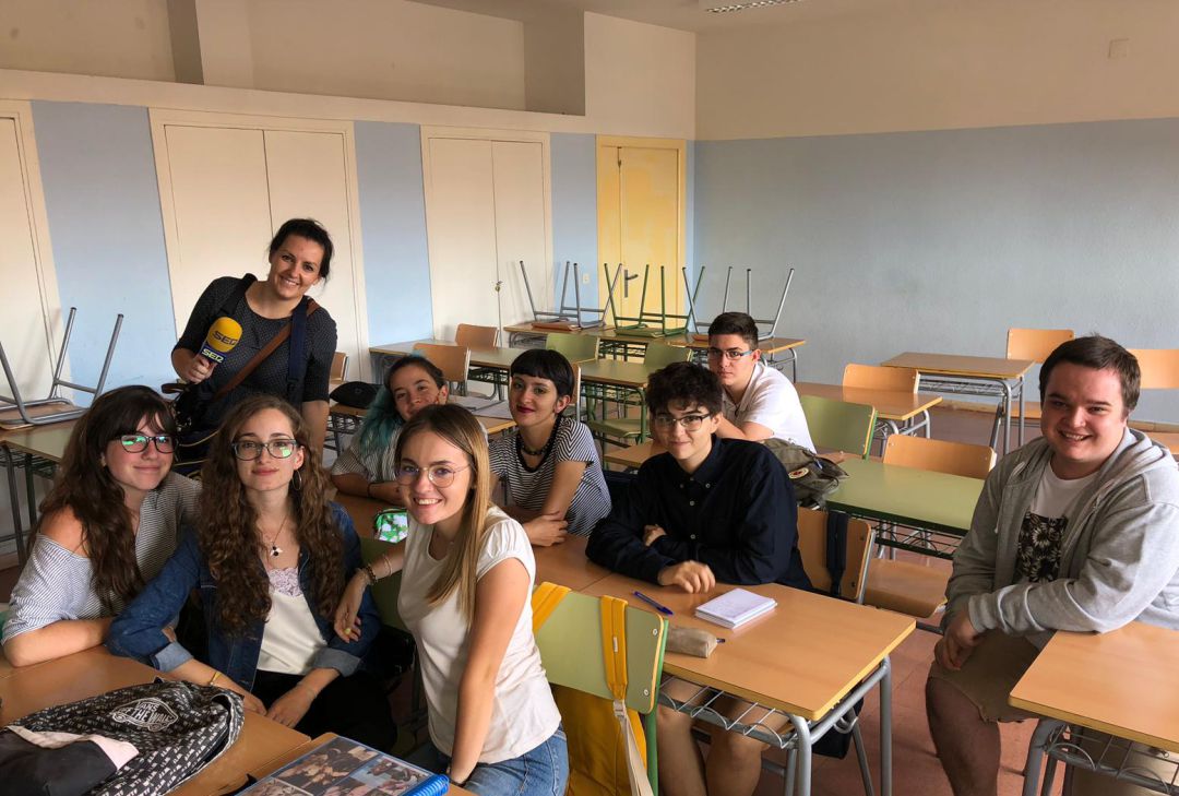 Alumnos de la clase de latín en segundo de Bachillerato Alumnos de la clase de latín en segundo de Bachillerato