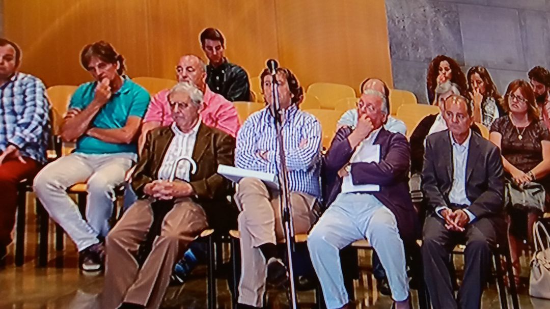 Los principales acusados deberán ingresar en prisión para cumplir una sentencia que ya tiene carácter firme. Los principales acusados deberán ingresar en prisión para cumplir una sentencia que ya tiene carácter firme.