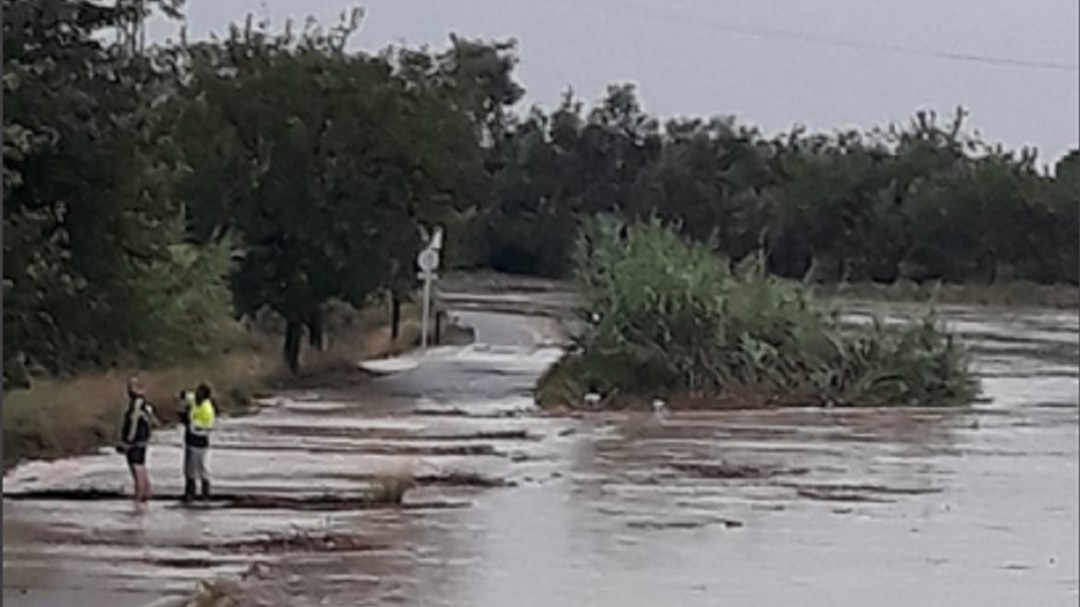 El Segura, desbordado en su paso por Beniel