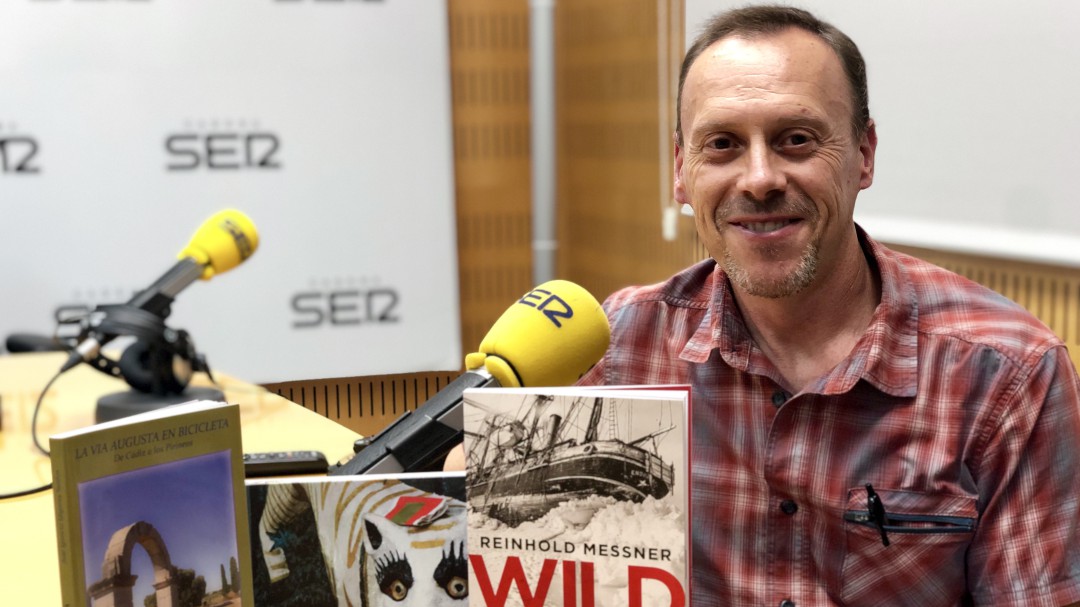 Libros viajeros, reserva de la biosfera del Alto Turia, cementerios y Bali sin salir de València
