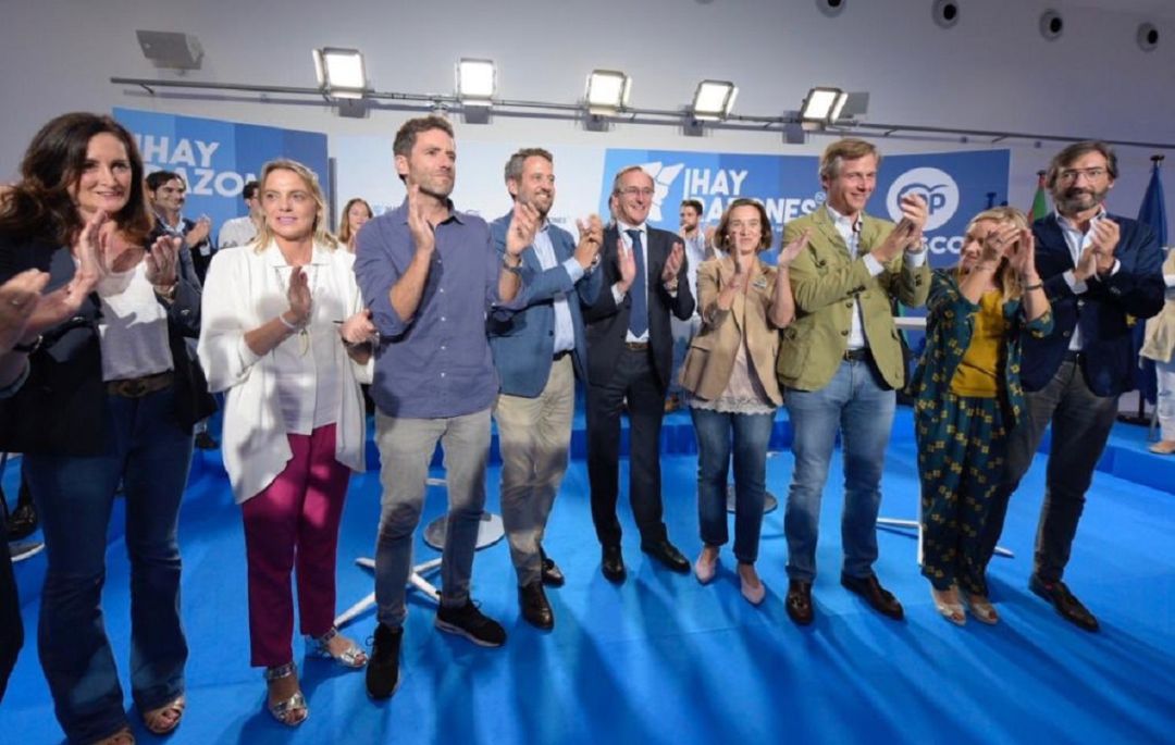 Borja Sémper: "Mientras algunas caminaban cómodamente sobre mullidas moquetas nosotros nos jugábamos la vida" Borja Sémper: "Mientras algunas caminaban cómodamente sobre mullidas moquetas nosotros nos jugábamos la vida"