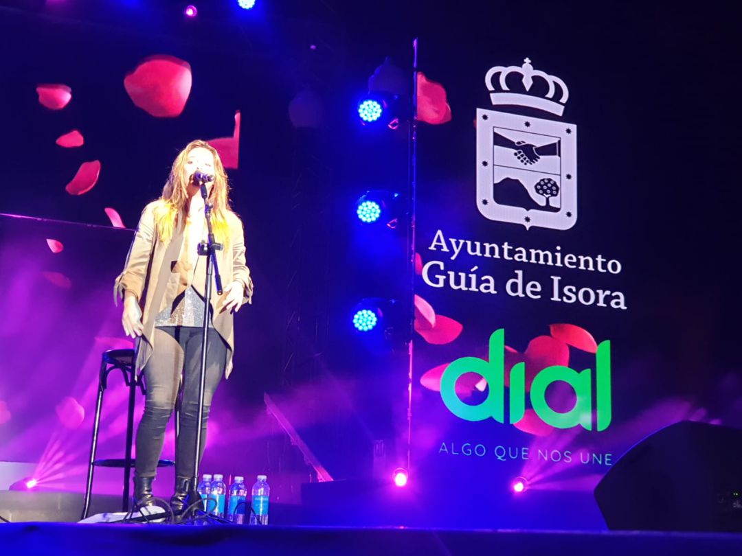 Un público entregado a Marta Soto en el Encuentro Dial de Guía de Isora Un público entregado a Marta Soto en el Encuentro Dial de Guía de Isora