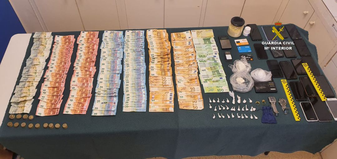 La Guardia Civil desarticula en Mallorca una organización dedicada al tráfico de drogas La Guardia Civil desarticula en Mallorca una organización dedicada al tráfico de drogas
