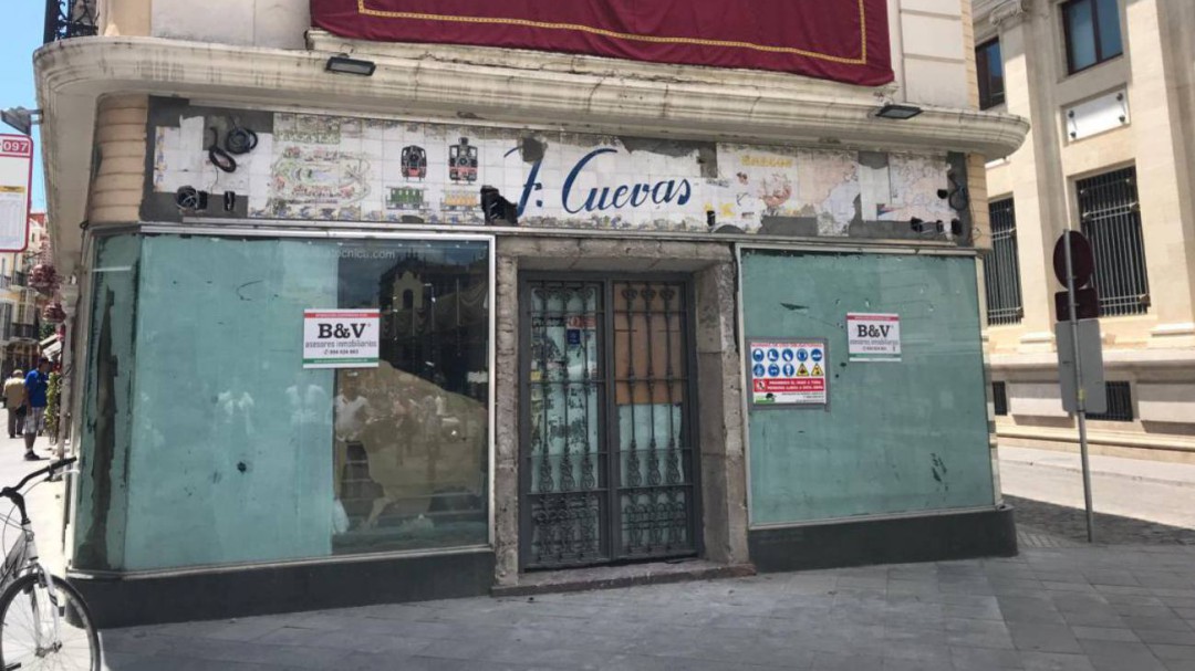 La promotora de las obras de la antigua juguetería Cuevas afronta una multa de 4.500 euros