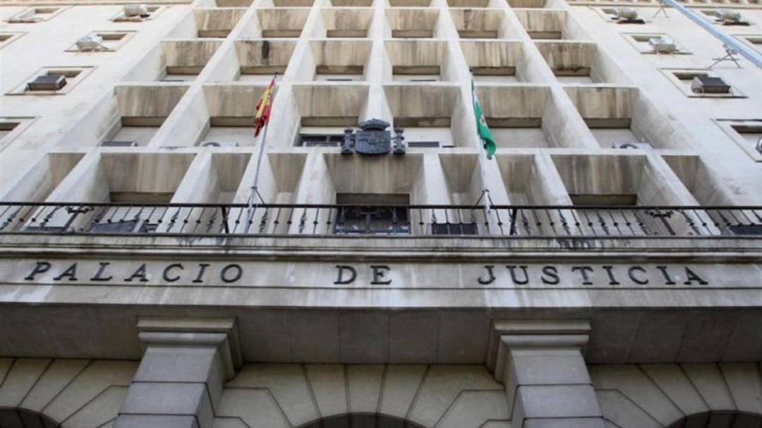 Piden 5 años por estafa en obras del Parlamento
