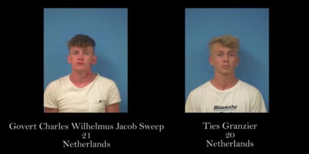Los dos jóvenes detenidos. Los dos jóvenes detenidos.
