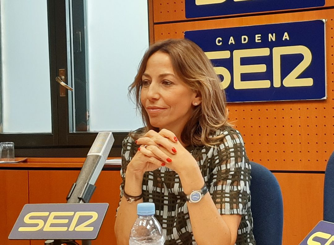 Natalia Chueca, durante la entrevista en Hoy por Hoy Zaragoza Natalia Chueca, durante la entrevista en Hoy por Hoy Zaragoza