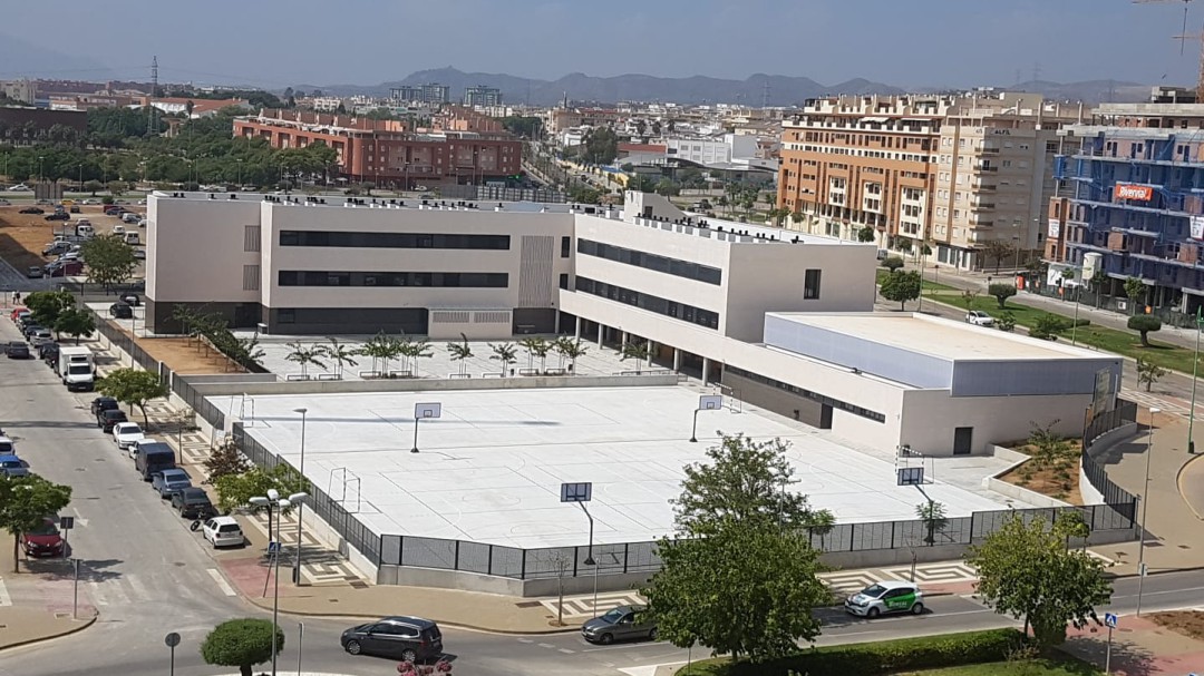 Teatinos ya tiene instituto tras 20 años de espera