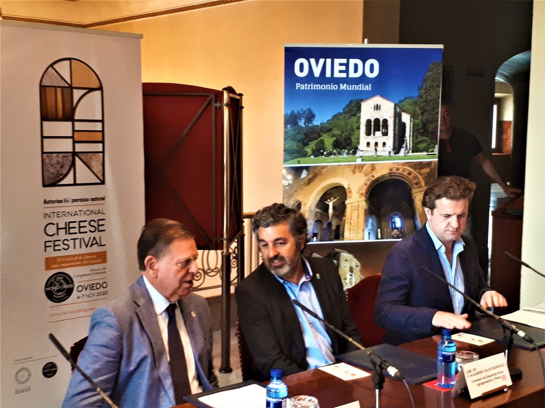 El salón de té del Campoamor, ha acogido el acto oficial de designación de Oviedo para acoger el World Chees Awards 2020 El salón de té del Campoamor, ha acogido el acto oficial de designación de Oviedo para acoger el World Chees Awards 2020
