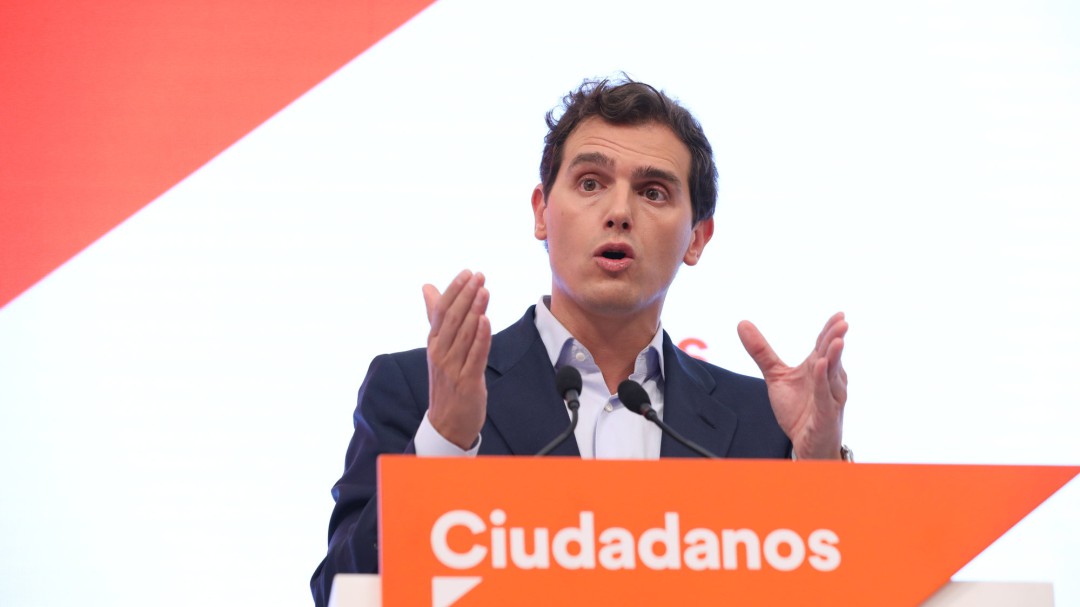 Oramas llama a Rivera "adolescente" y él ironiza con su edad
