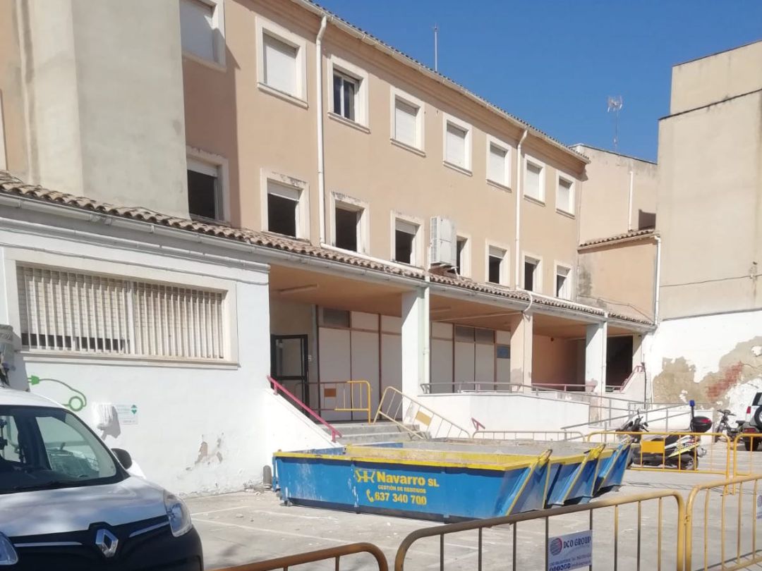Colegio público Hort de Palau de Oliva. Colegio público Hort de Palau de Oliva.