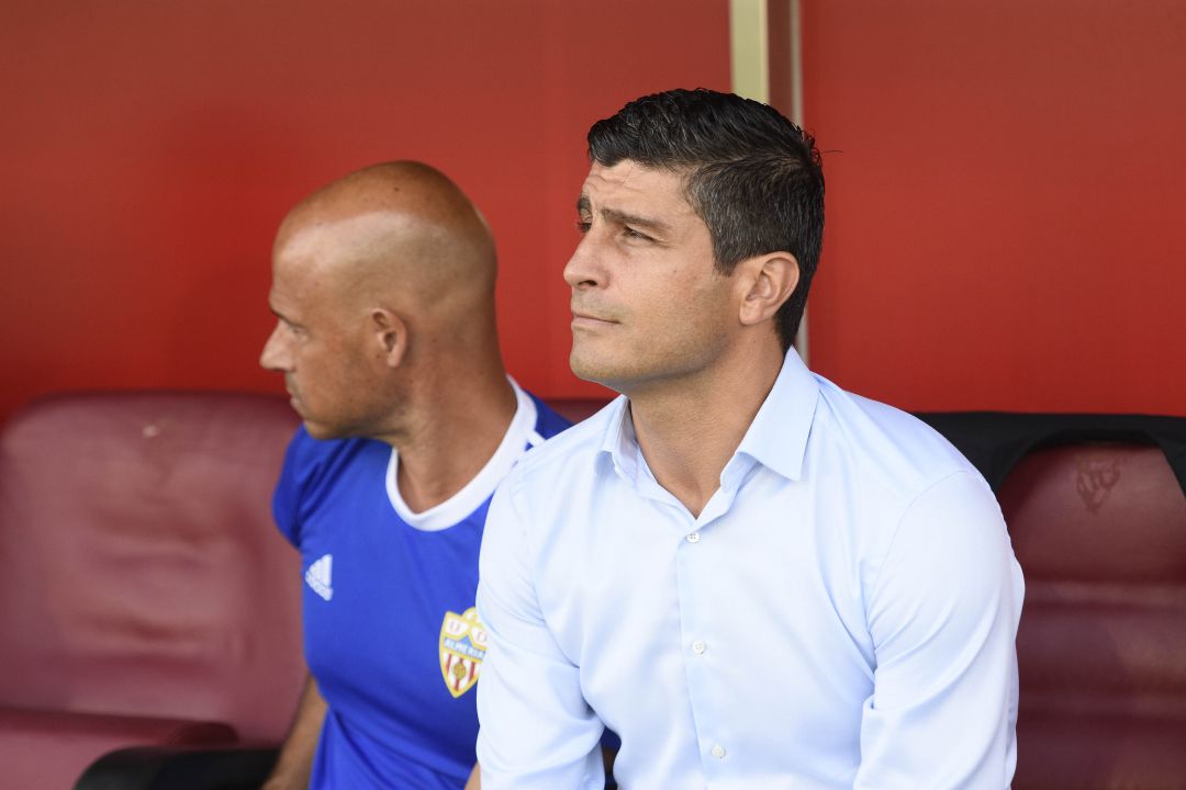Pedro Emanuel lleva ya cinco victorias con el Almería. Pedro Emanuel lleva ya cinco victorias con el Almería.
