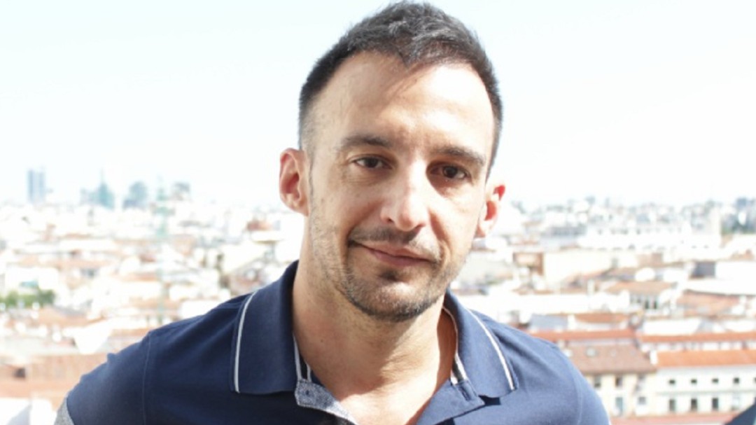 Àngels Barceló entrevista al director de cine Alejandro Amenábar