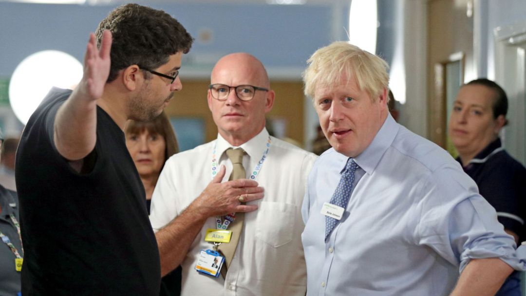 Discusión entre Omar Salem y Boris Johnson Discusión entre Omar Salem y Boris Johnson