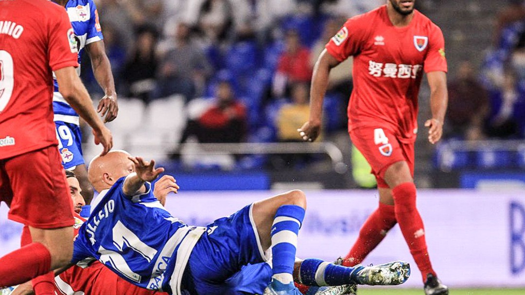 El Deportivo se deja dos puntos en los últimos minutos