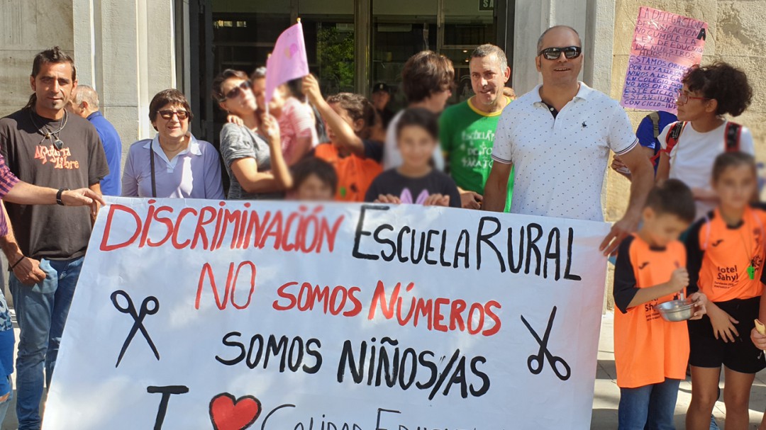 Los recortes educativos también están en el origen de la despoblación rural