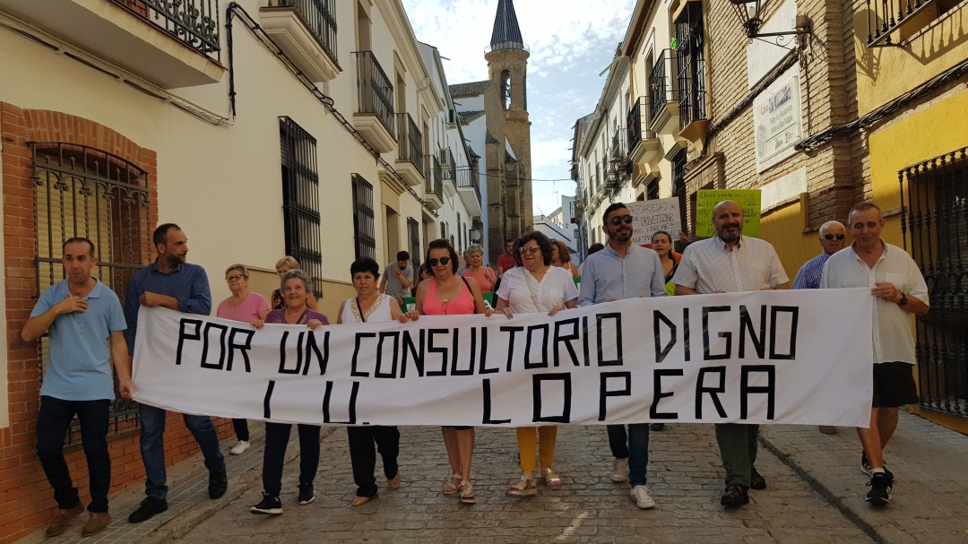 Manifestación en Lopera por un consultorio digno