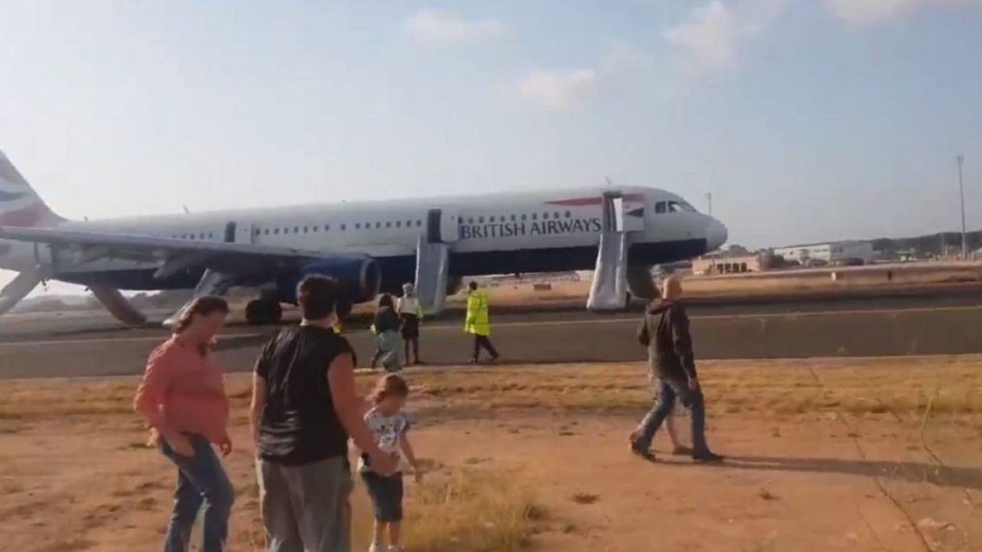 La pérdida de aceite en un motor causó el accidente de British Airways