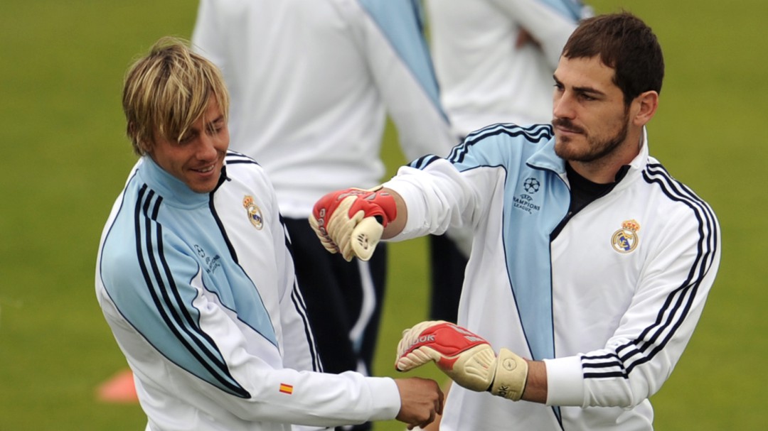 Guti y Casillas analizan la derrota del Madrid en París